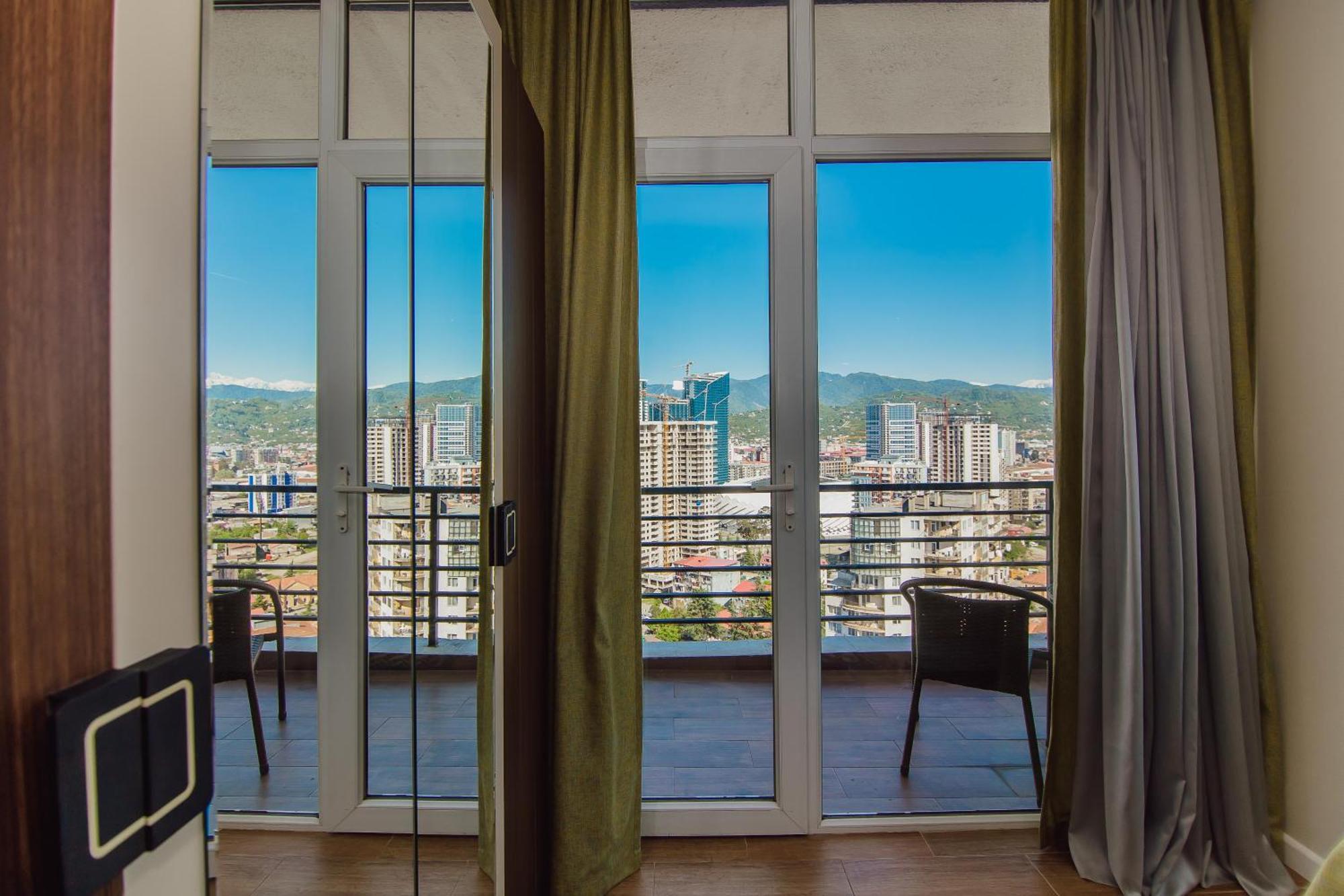 Happy Apartments Μπατούμι Εξωτερικό φωτογραφία